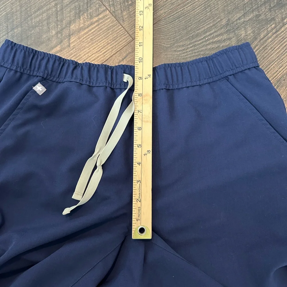 Figs Men’s Tansen Jogger Scrub Pants Navy Blue Size Medium Short